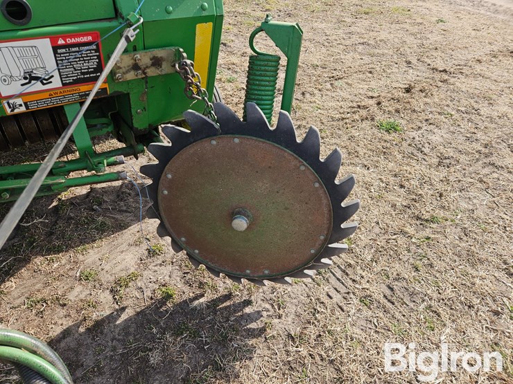 john-deere-567-image-10