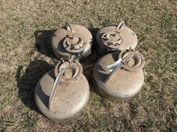 (4)-surge-milker-cans-image-3