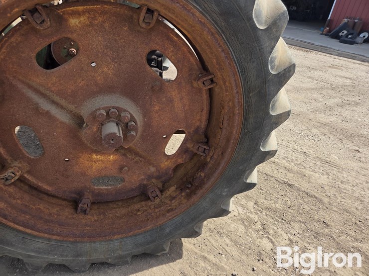 1956-john-deere-50-image-16