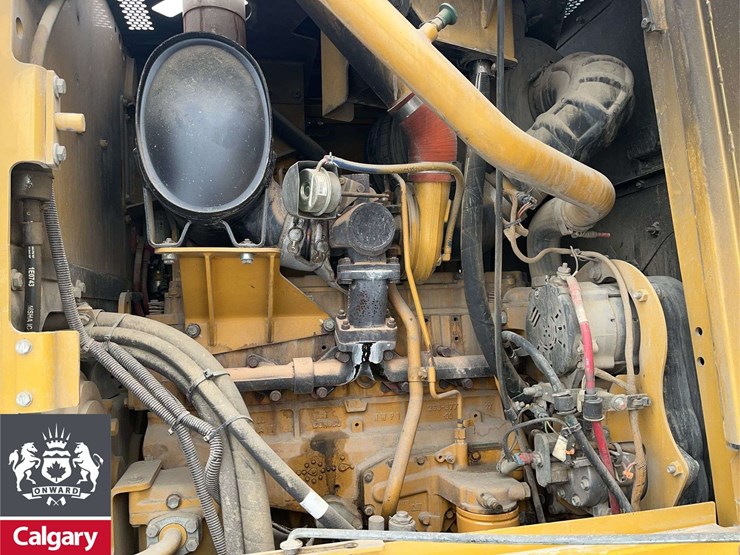 2011-caterpillar-140m-image-24