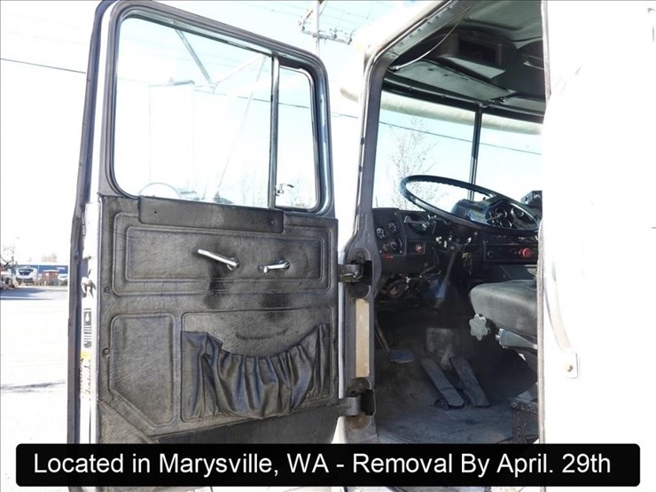 1995-mack-rd688s-image-20