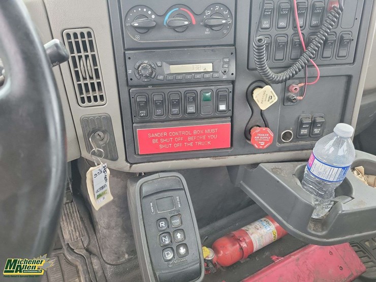 2009-international-workstar-7500-image-19