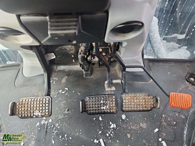 2015-new-holland-t6.155-image-17