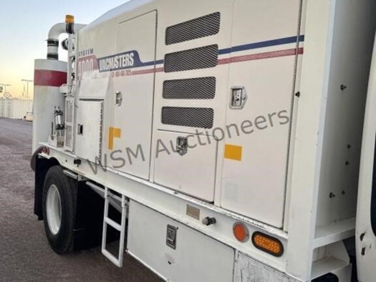 2009-international-durastar-4400-image-5