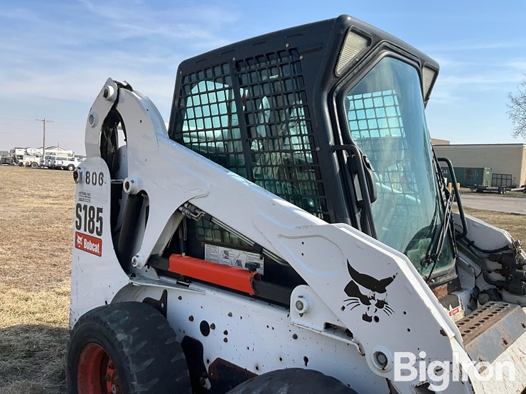 2010-bobcat-s185-image-10