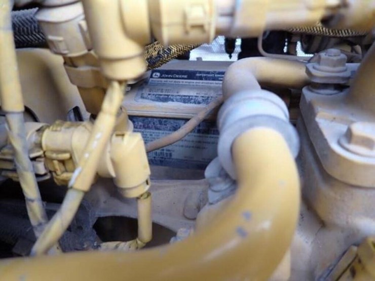 2018-deere-450k-image-56