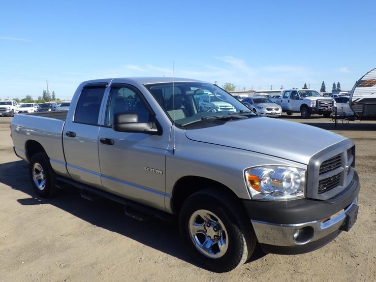 2008-dodge-ram-1500-image-2