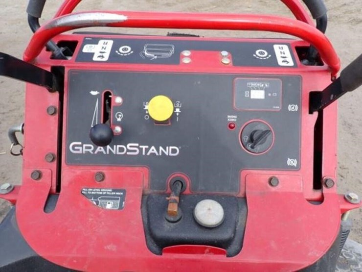2014-toro-grand-stand-stand-on-mower-7458331400026-image-12