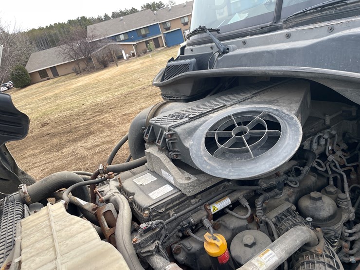 #232-•-2016-freightliner-truck-tractor-(has-wi-title)-(mora,-mn)-image-50