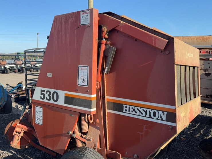 hesston-530-image-7