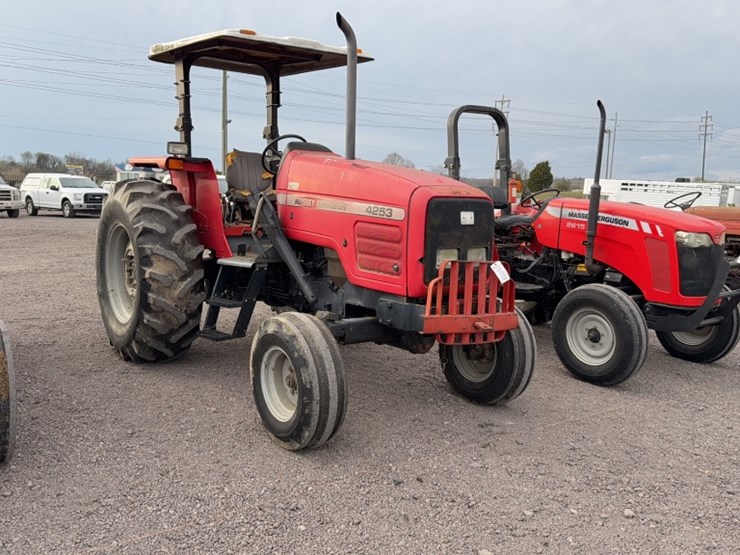 massey-ferguson-4253-image-3
