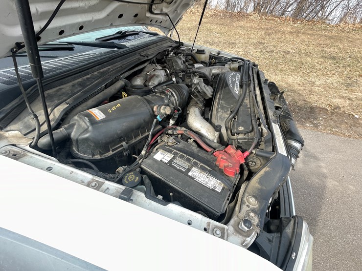 2009-ford-f550-image-12