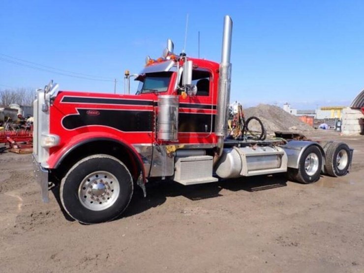 2014-peterbilt-389-image-1