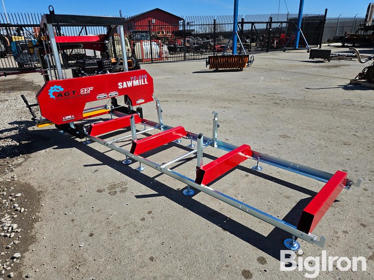 2025-massey-ferguson-730-image-3