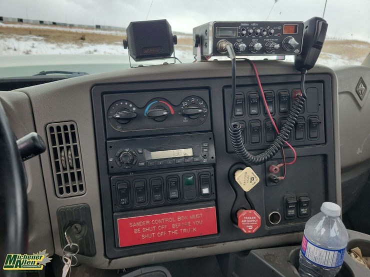 2009-international-workstar-7500-image-18