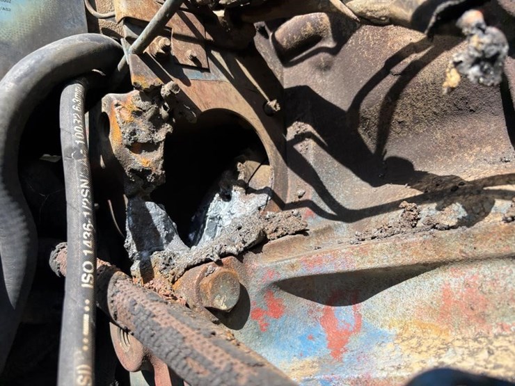 1995-new-holland-8240-image-11