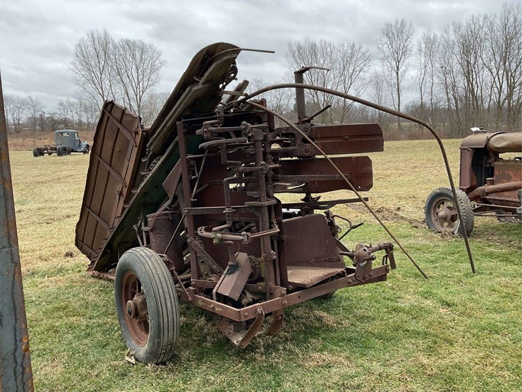 john-deere-binder-image-4