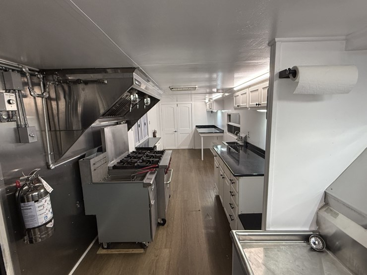 #3004-•-2003-40'-gooseneck-concession-trailer-image-16