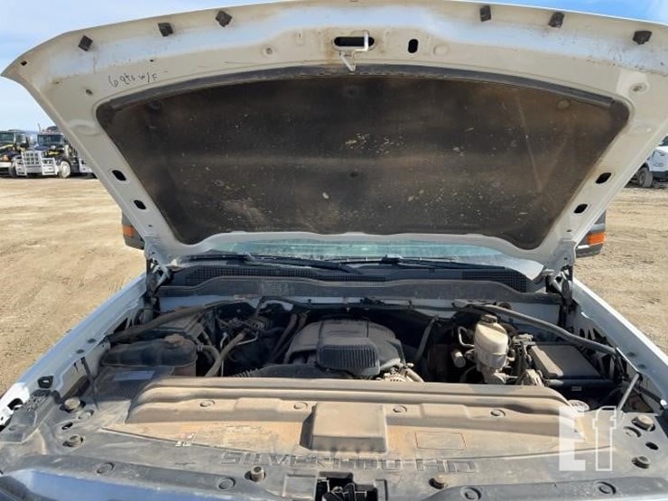 2019-chevrolet-2500-image-18