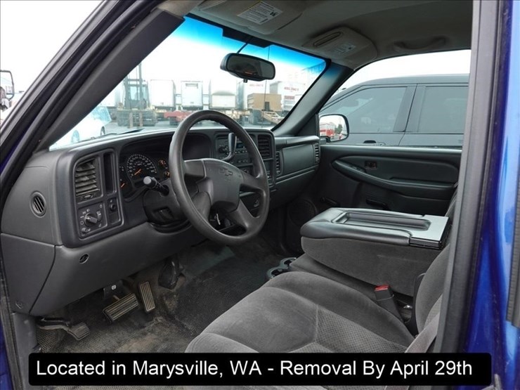 2004-chevrolet-1500-image-5