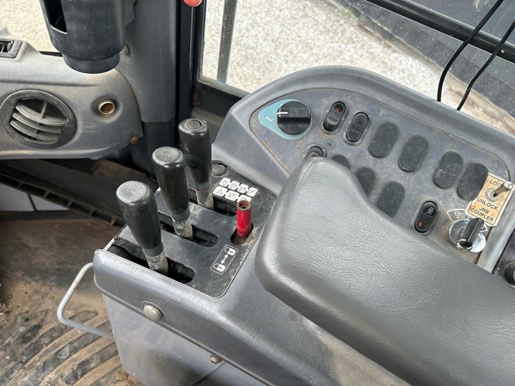 komatsu-wa380-6-image-24