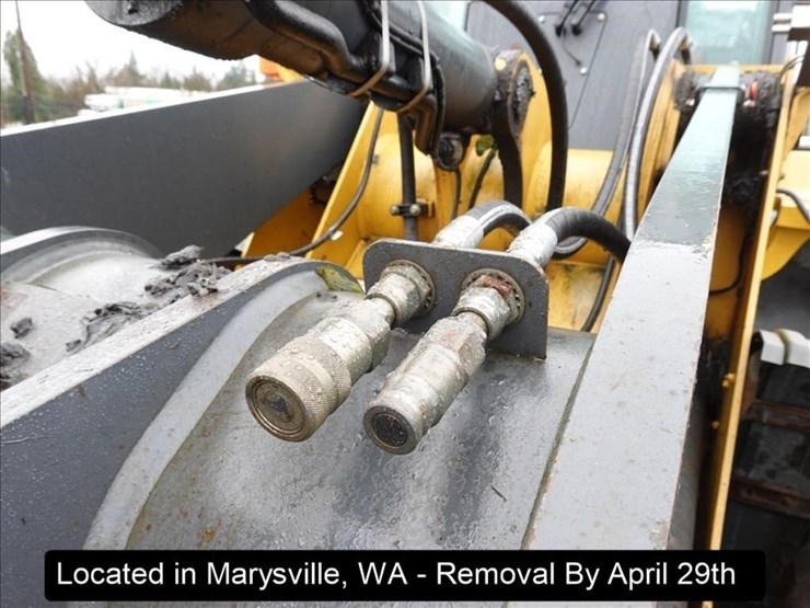 2004-deere-644j-image-3