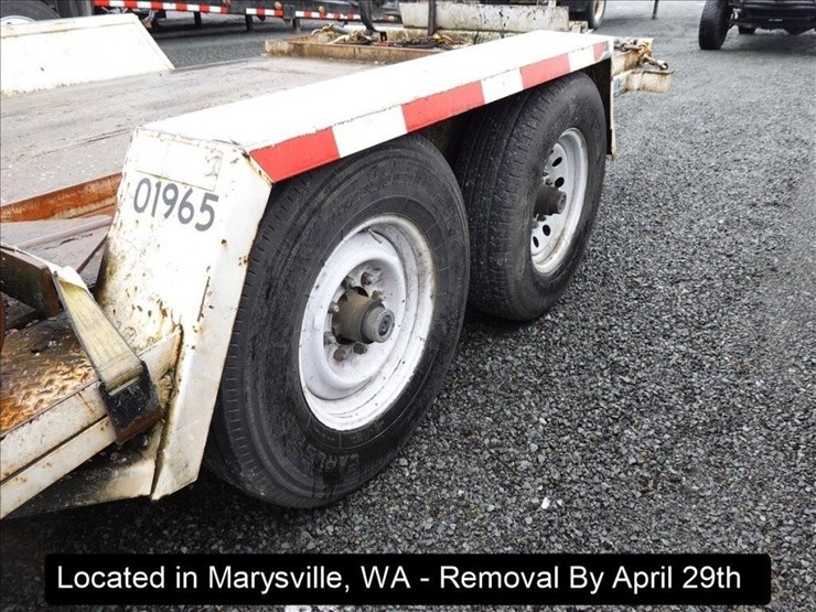 2012-utility-flatbed-image-11