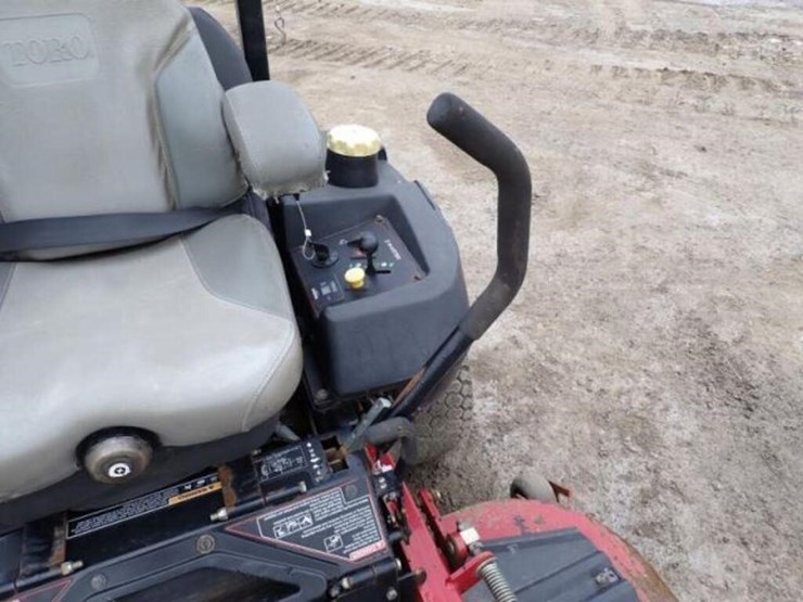 2014-toro-z-master-zero-turn-mower-74267314000241-image-13