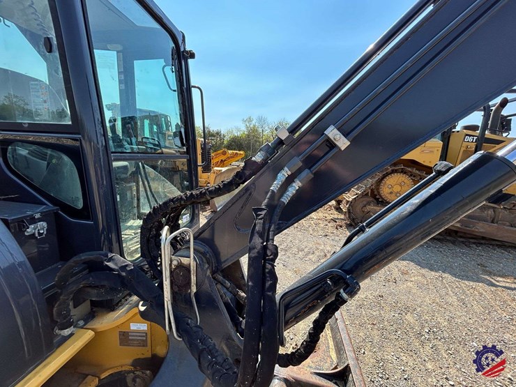 2021-deere-60g-image-33