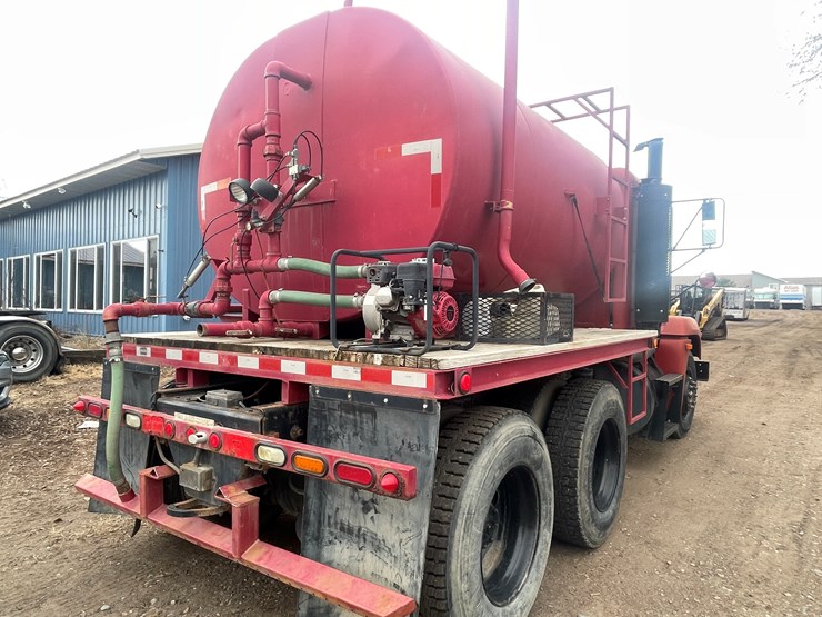 #216-•-1992-freightliner-water-truck-(has-mn-title)-(mora,-mn)-image-7