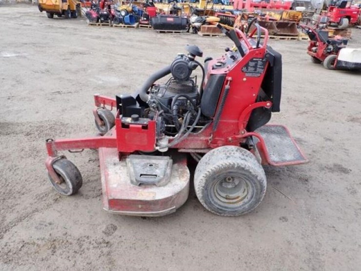 2014-toro-grand-stand-stand-on-mower-7458331400026-image-8