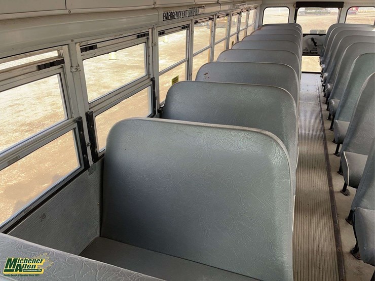 2006-freightliner-fs65-image-15