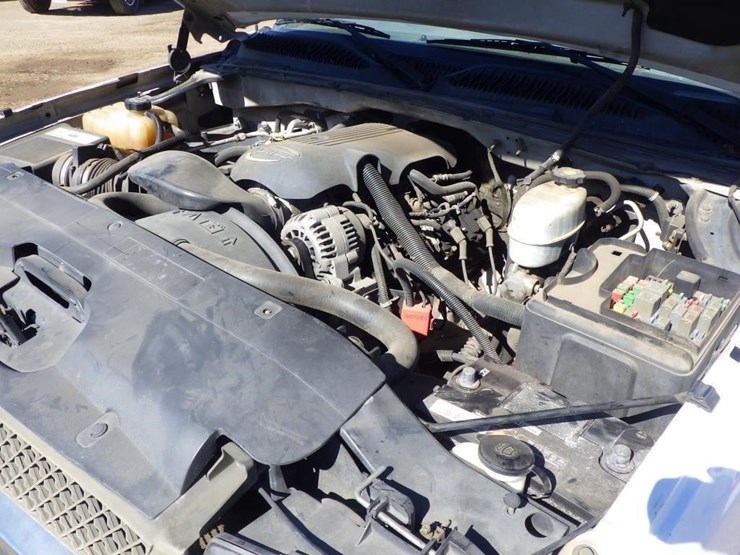 2003-chevrolet-2500hd-image-11