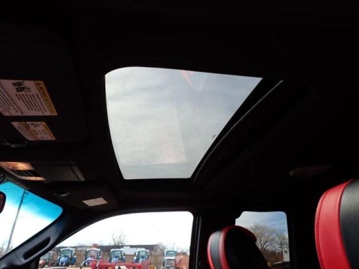 2010-ford-f150-raptor-image-18