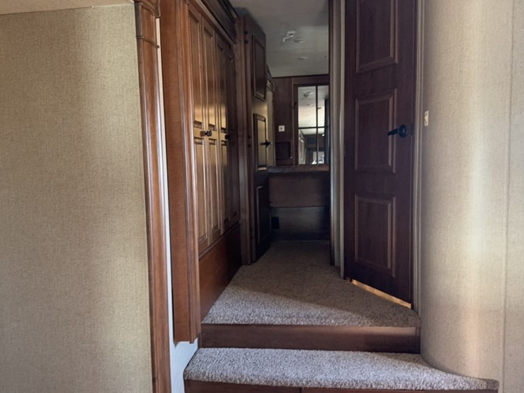 #3003-•-2014-big-horn-39'-5th-wheel-camper-image-34