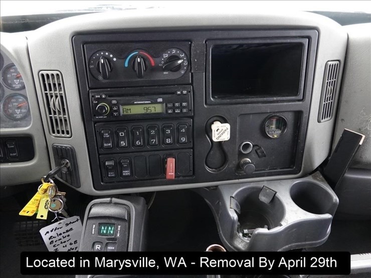 2008-international-7400-image-32