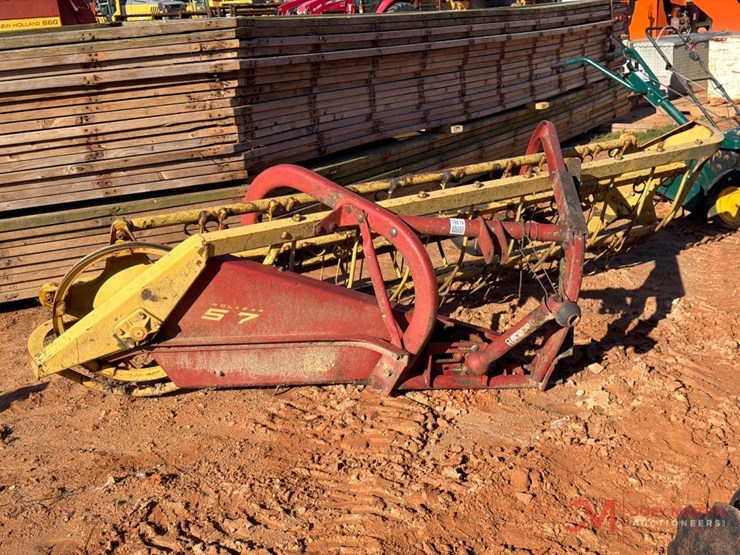 new-holland-57-image-1