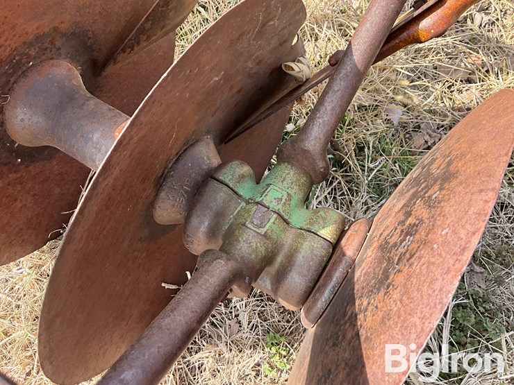 john-deere-15-image-11