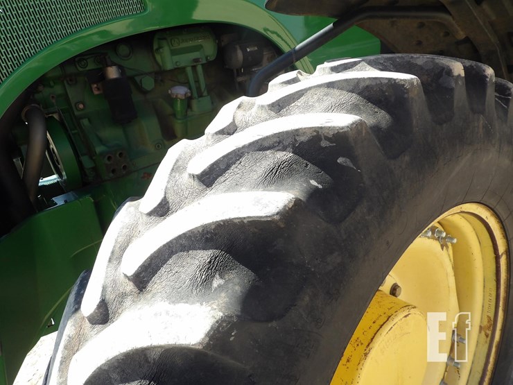 john-deere-8320-image-19