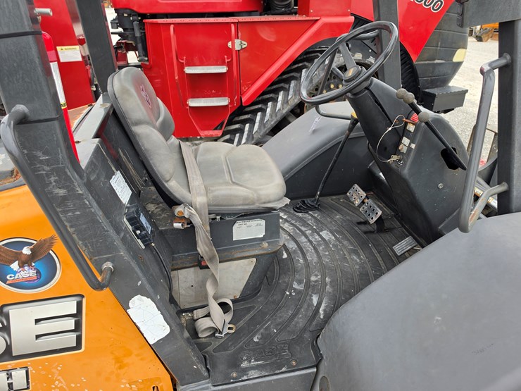 2015-case-586h-image-6