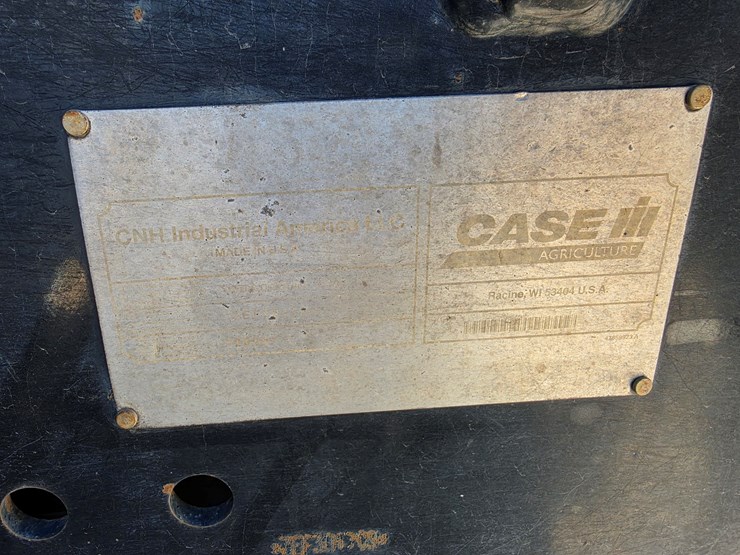 2014-case-ih-420-image-25