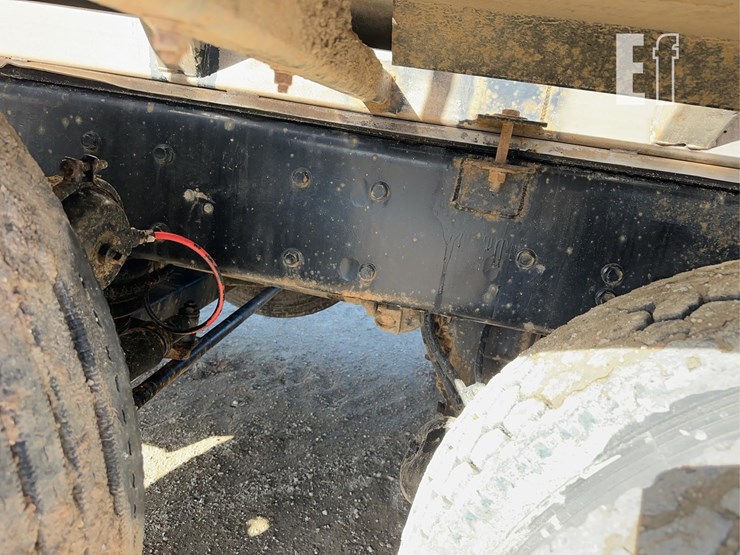 2002-kenworth-t800-image-36