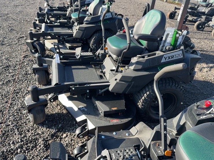 #4032-•-yakta-yxr-320-zero-turn-mower-image-12