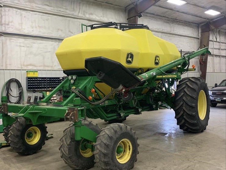 2007-john-deere-1910-image-1