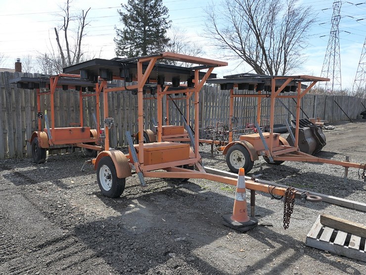 (4)-ver-mac-arrow-board-trailers-image-1