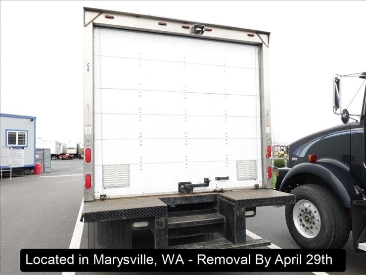 2018-hino-195-image-21