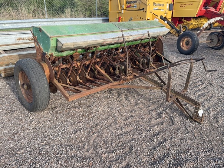 john-deere-8-image-2