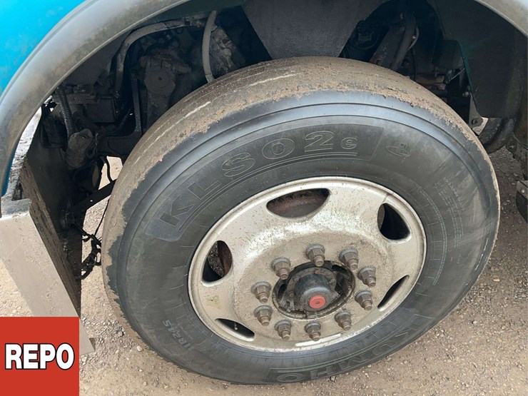 2019-kenworth-w900-image-9