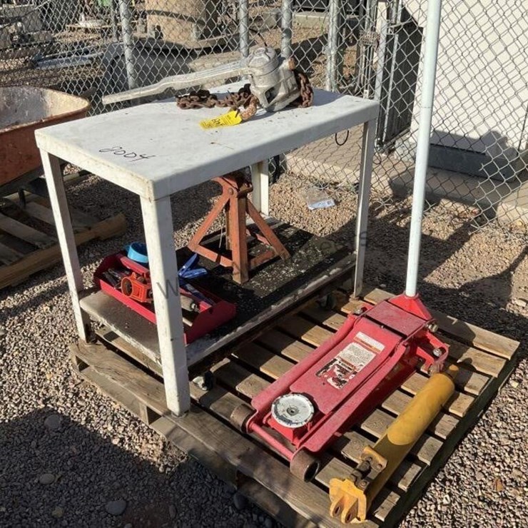 PALLET OF MISC TOOLS & TABLE