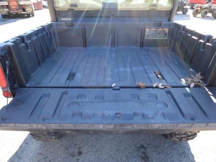 2021-can-am-defender-limited-hd10-4x4-side-by-side-image-46